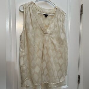 Women’s business professional sleeveless top